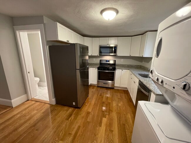 Photo - 309 Highland Ave Unit R