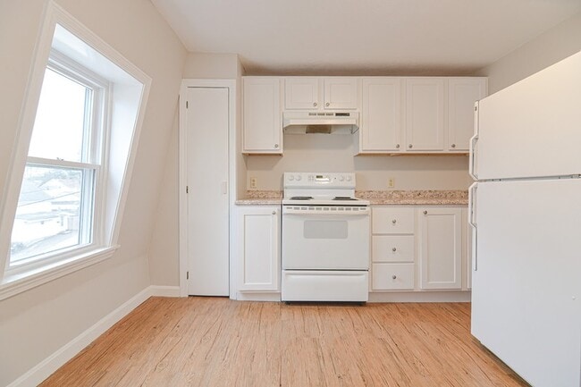 Building Photo - 270-286 Washington St Unit 282