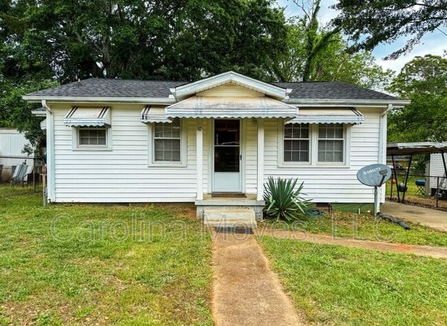 Photo - 10 Yellowstone Dr House
