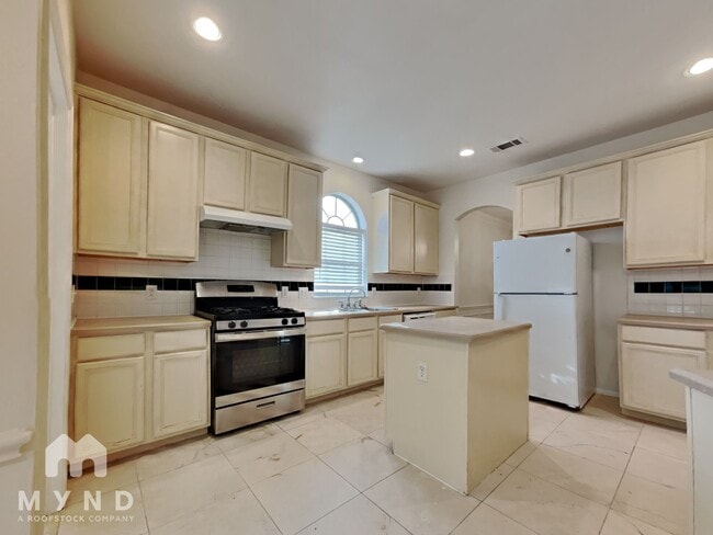 Photo - 9511 Weldridge Dr