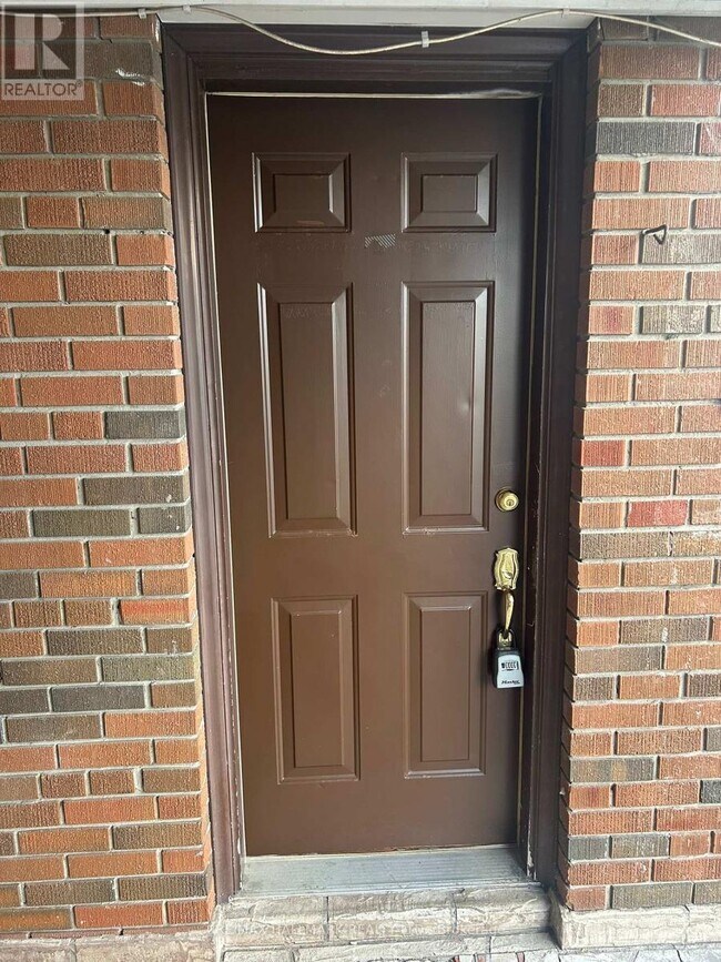 Photo - 2005 Hwy 7 Unité 3