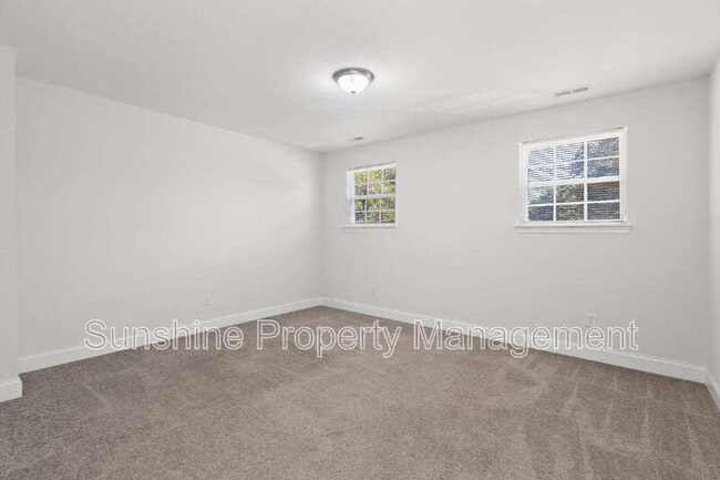 Photo - 805 Ridgeway Ave