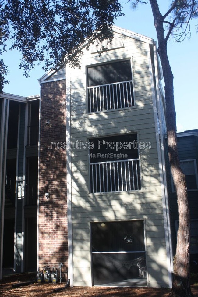 Building Photo - 5016 Park Central Dr Unit 2227