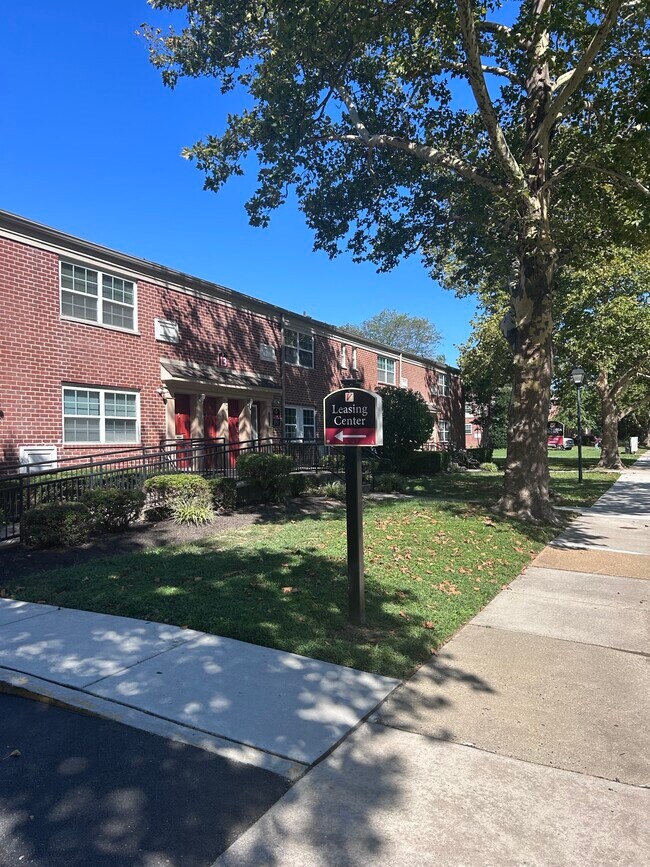 Victoria Mews