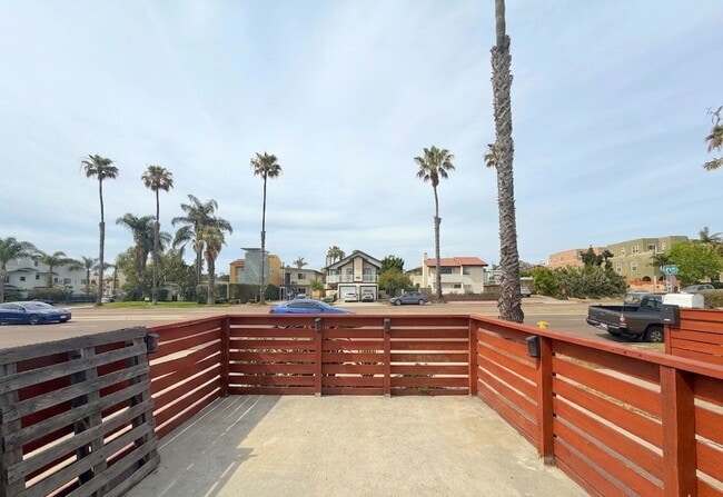 Photo - 1421 Grand Ave Unidad 1421 Grand Avenue