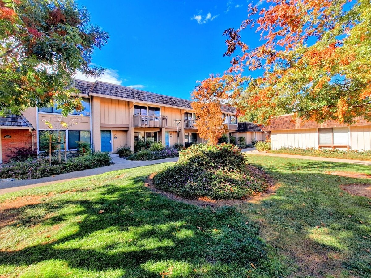 Photo - 4628 Adobe River Ct