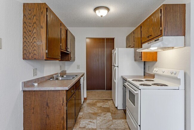 Photo - Driftwood Apartments