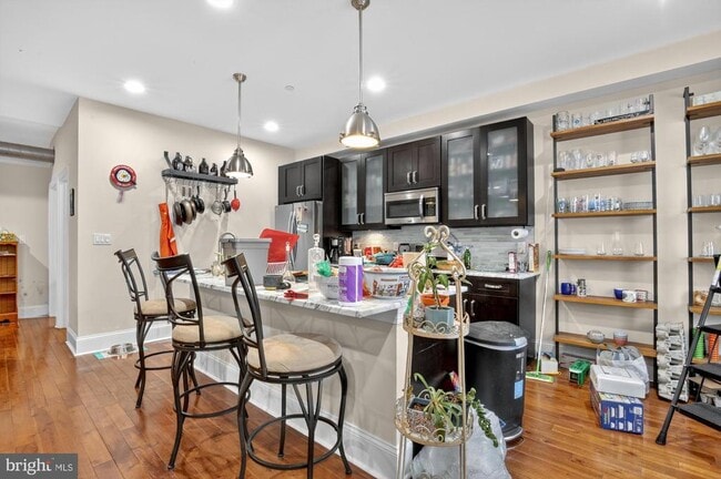 Building Photo - 946 N 2nd St Unit 5