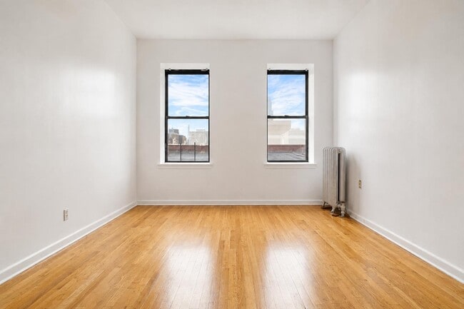 Photo - 201 W 105th St Unit 35