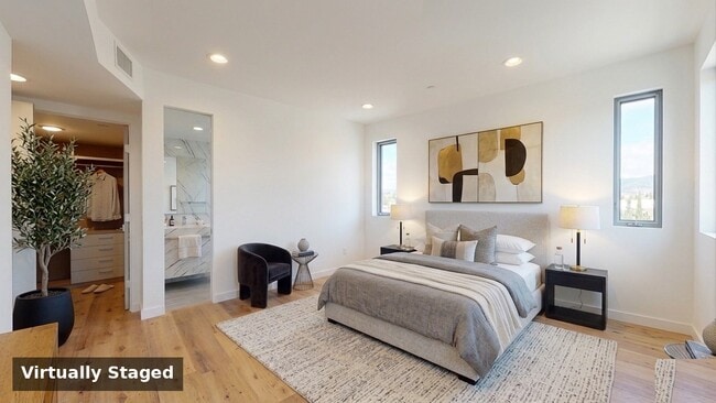 Photo - 1143 Glenville Dr Unit 501