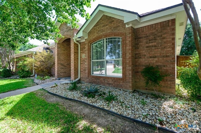 Building Photo - 2015 Kangaroo Trail Rental
