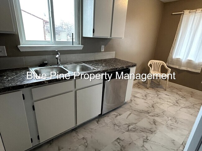 Photo - 322 Fredregill Rd Unit 2