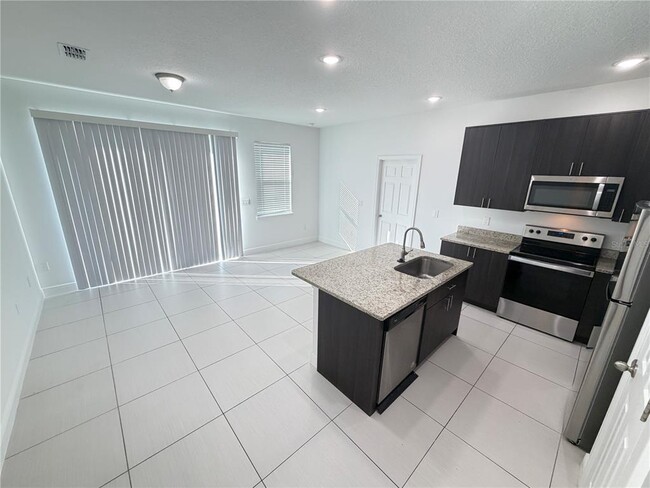 Photo - 2481 San Filippo Dr SE