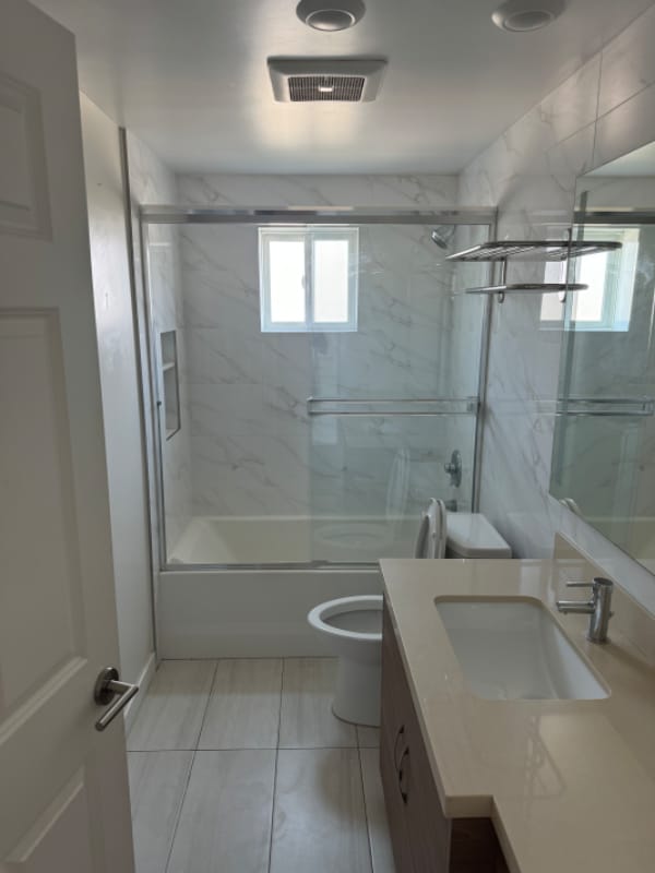 Photo - 5537 La Mirada Ave Unit 401