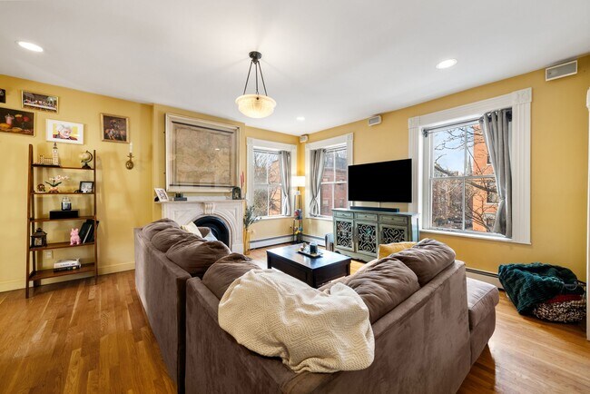 Photo - 468 Shawmut Ave Unit 2