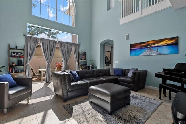 Photo - 82 Stoney Dr