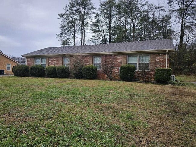 Building Photo - 221 Camp Dr Unit 221 Camp Dr