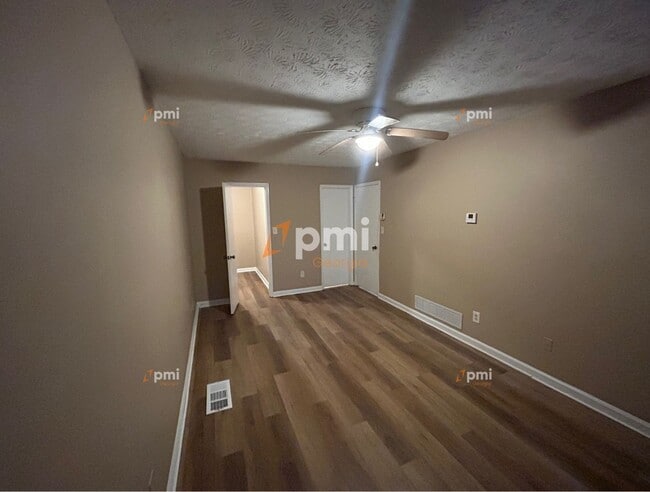 Photo - 5867 Sheldon Ct Unit C