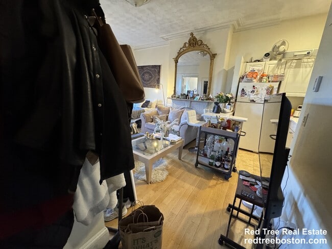 Photo - 554 Massachusetts Ave Unidad 2R