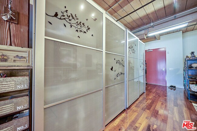 530 S Hewitt St Unit 326
