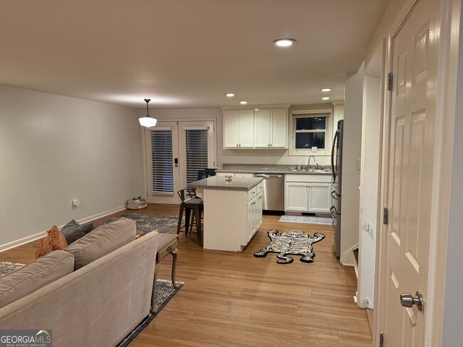 Photo - 105 Wynnmeade Pkwy