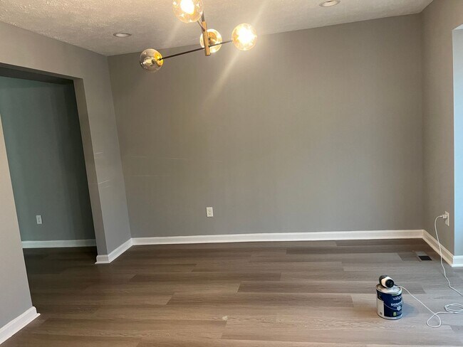 Photo - BEAUTIFUL, LARGE 3 BEDROOM RE-MODELED TOWN HOME! END OF GROUP HUGE FENCED IN YARD WITH A DECK! IT...