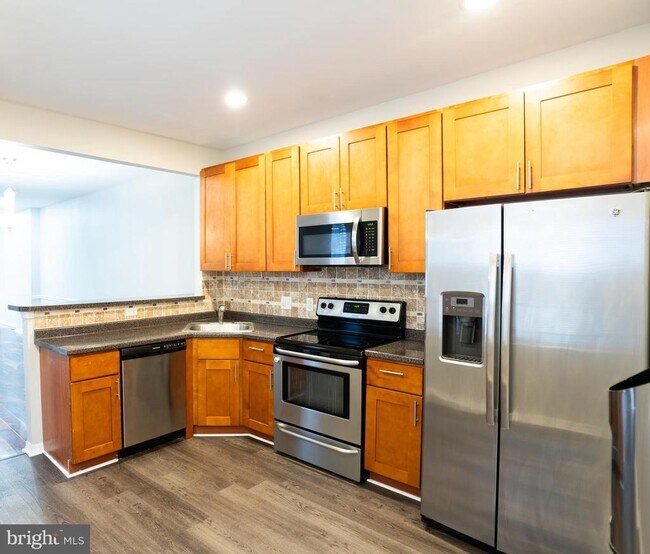 Photo - 1745 N 60th St