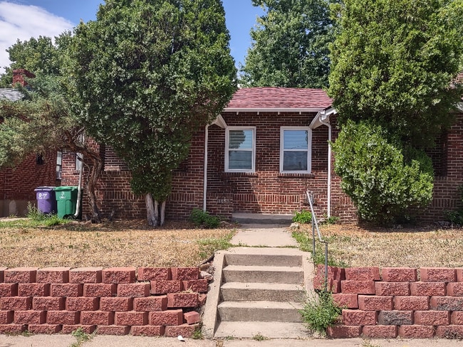 Building Photo - 3853 Julian St Rental