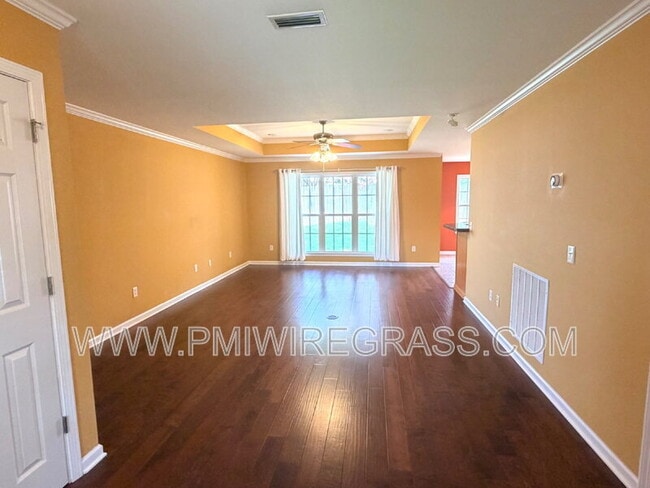 Photo - 201 Windsor Garden Dr