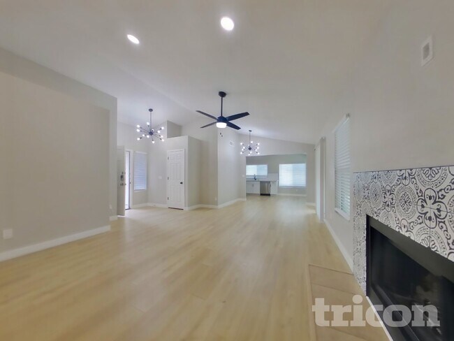 Photo - 1934 E Kent Ave