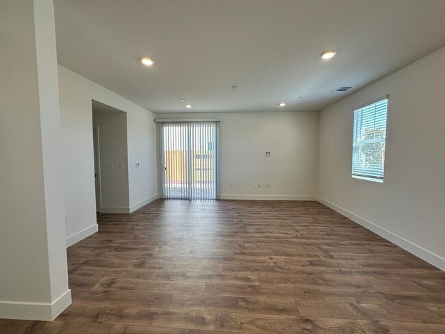 Photo - 7820 Rivermeadow Wy