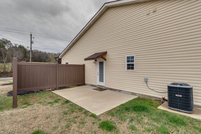 Photo - 2 Bedrooom w/ Garage