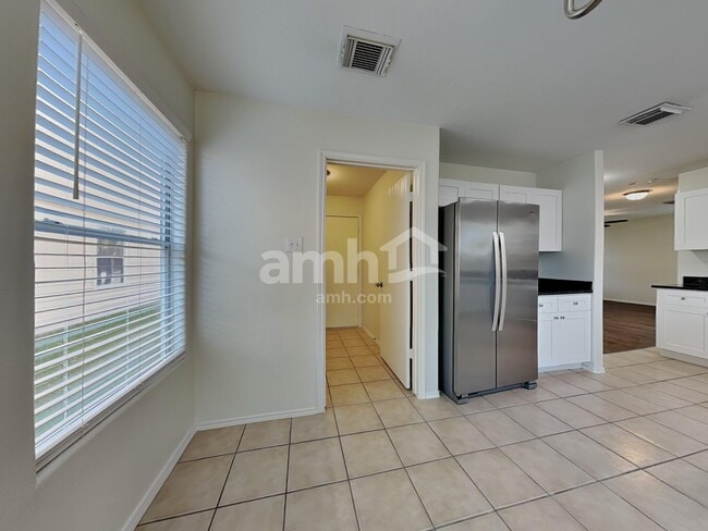 Photo - 6830 Shallow River Ct