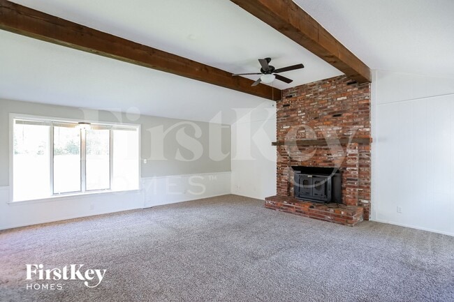 Photo - 804 NE 74th St
