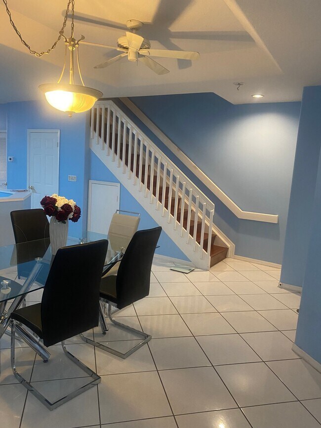 Photo - 9678 Royal Palm Blvd
