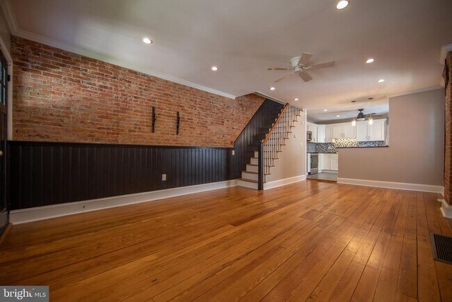 Photo - 540 S Adams St