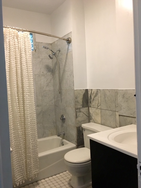 Photo - 1846 W Melrose St Apartments Unit 1