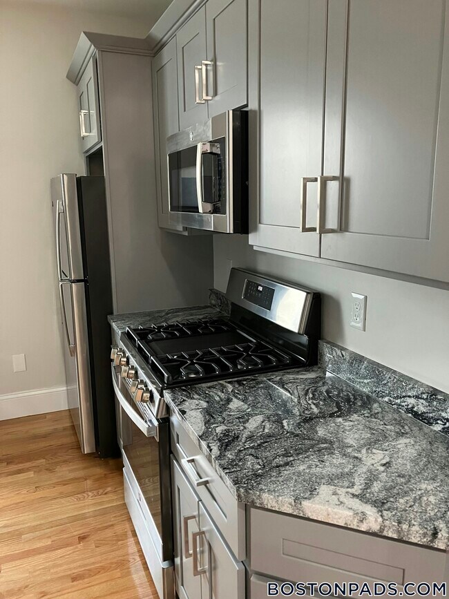 Photo - 17 Verrill St Unit 2