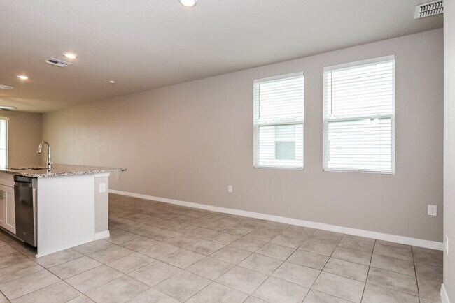 Photo - 5236 Stephs Field St