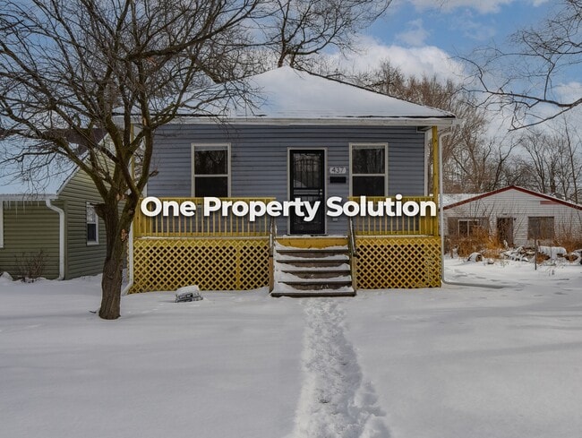 Building Photo - 437 Hovey St