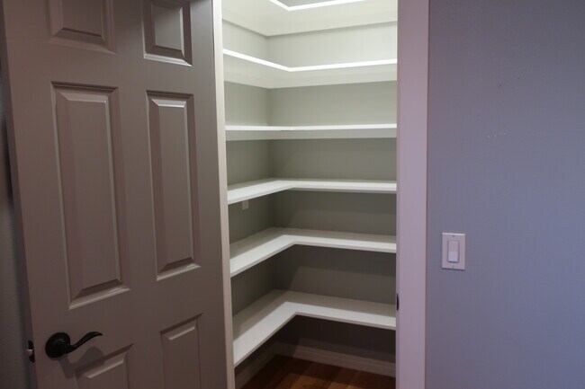 17 Cloud Nine Ln Unit B