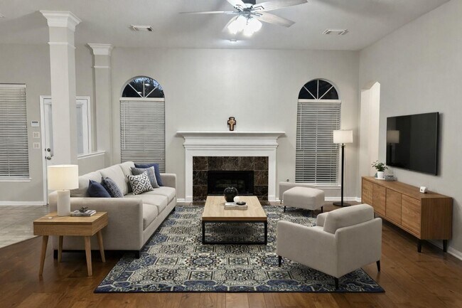 Photo - 16807 Laguna Springs Dr
