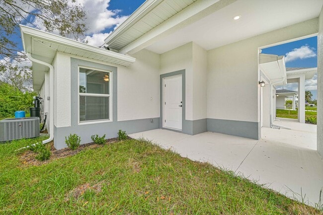 Photo - ** 3 Bed/2Bath ~ 1 Car Garage ~ Buckingham**