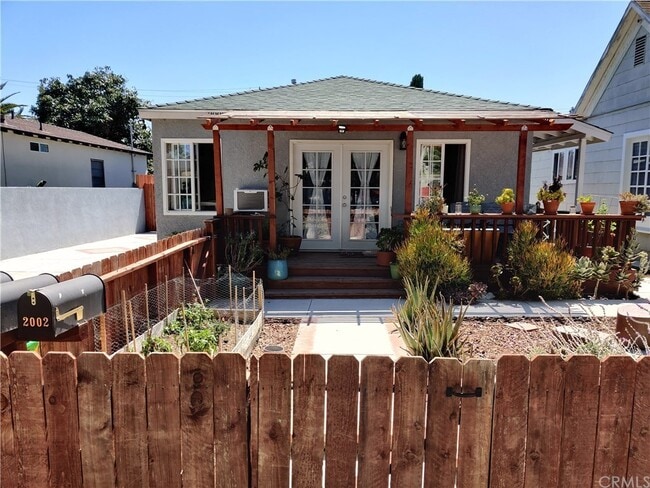 Photo - 2002 18th St