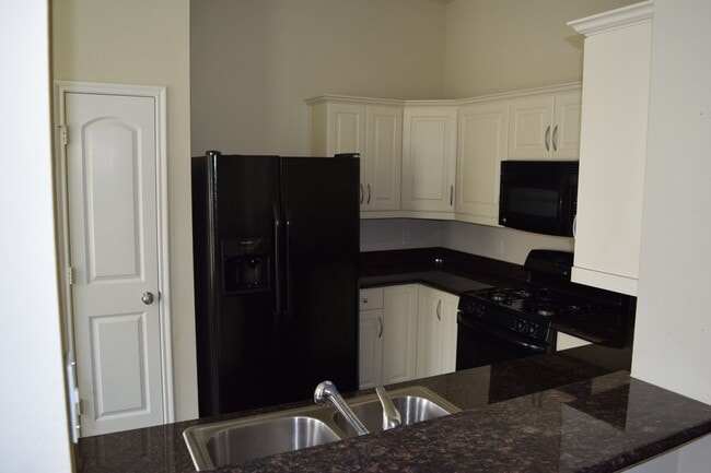 Photo - Stunning 3 Bed, 2 Bath in Creek Meadows!