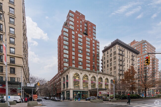 Photo - The Broadway Apartments