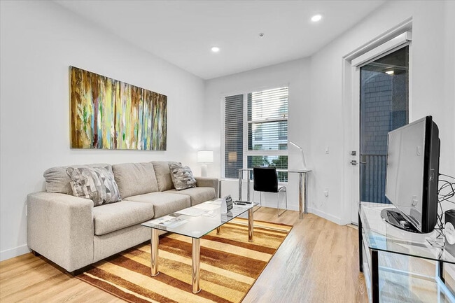 Building Photo - 593 Camino De La Reina Unit ID1287533P Rental