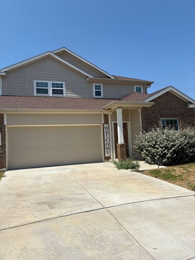 Charming 4 beds 2.5 baths in San Antonio! - Charming 4 beds 2.5 baths in San Antonio! House