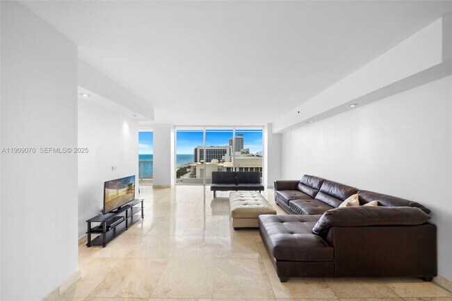 Photo - 4775 Collins Ave Unidad 1903