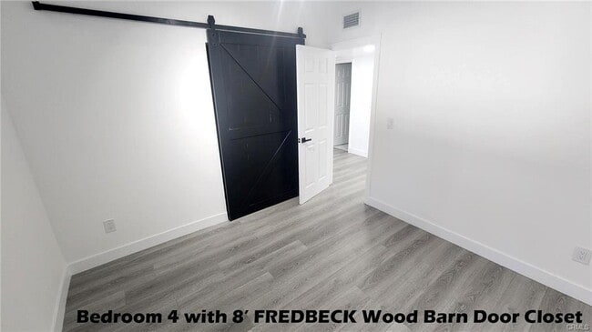 Photo - 20851 Jan St